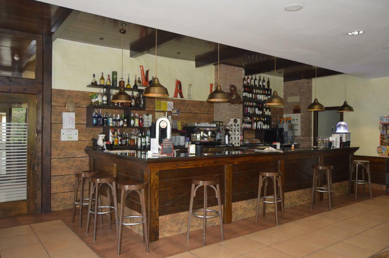 Hotel Restaurante Val Antas de Ulla Exterior foto